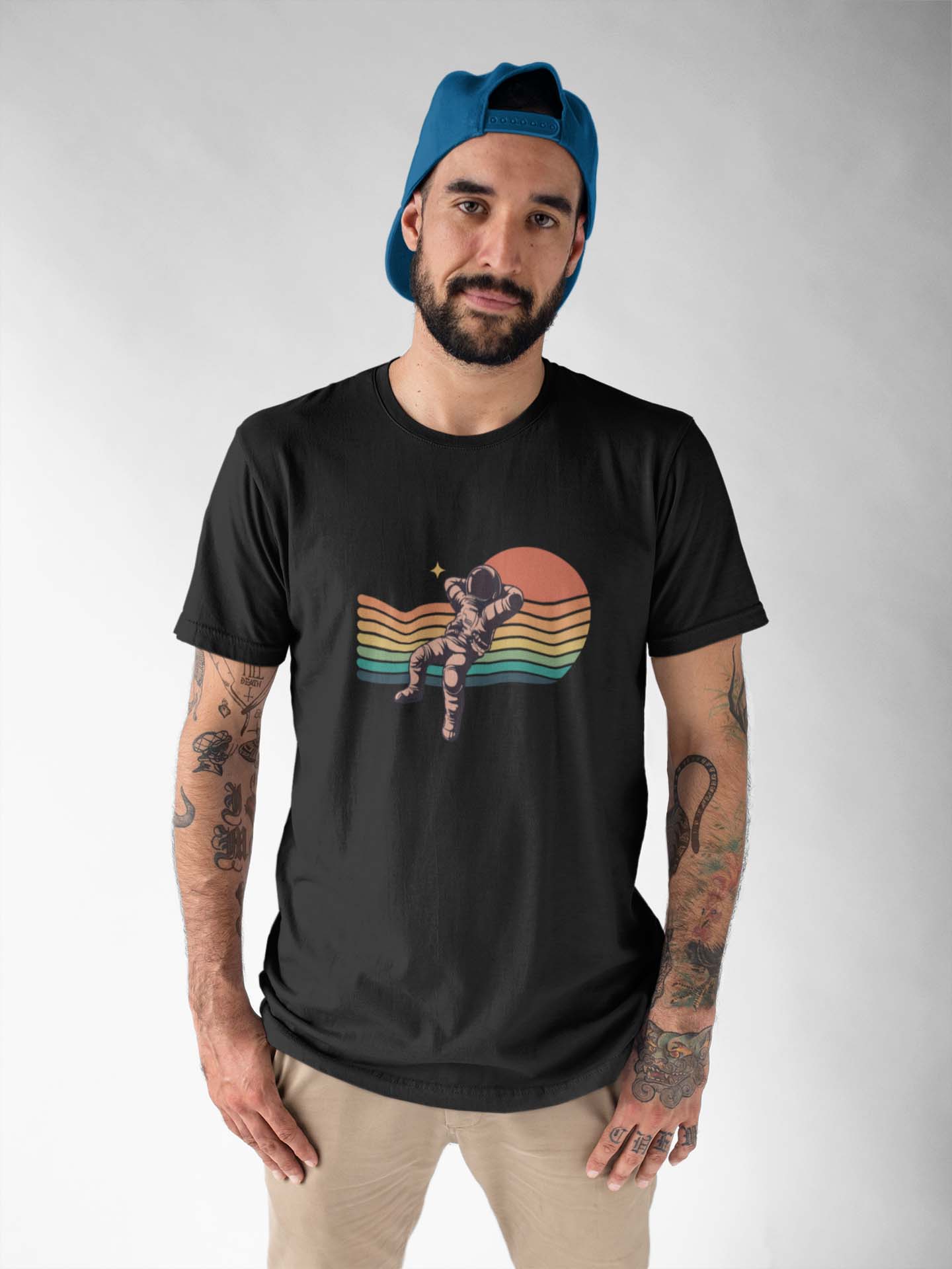 Relaxed astronaut white and black t shirt for men